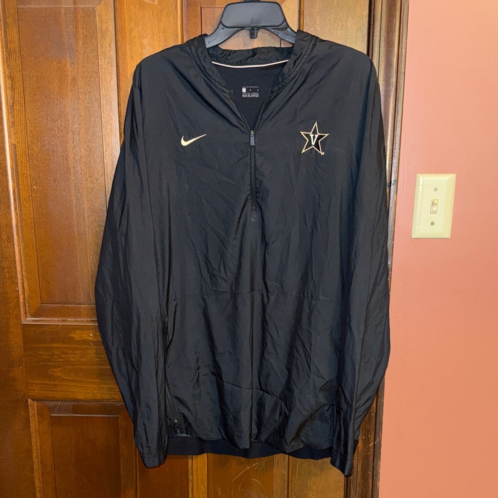 Nike Black Men’s Vanderbilt Windbreaker Pullover